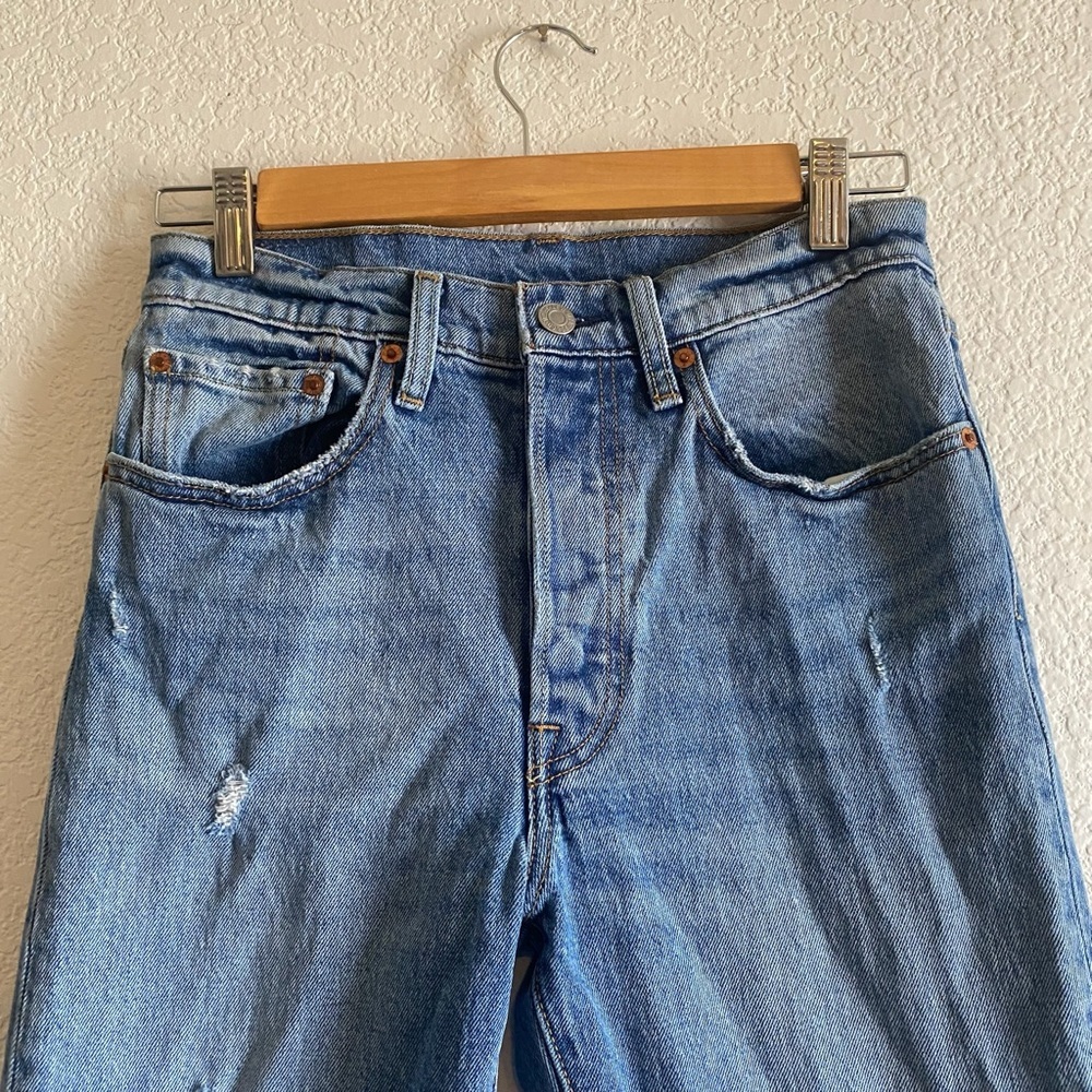 Levi’s 501 jeans in the perfect condition size W26 L30 - Picture 3 of 7